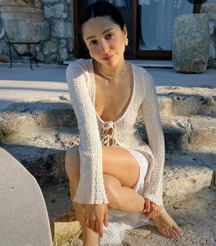 Ünlü şarkıcı Zeynep Bastık İstanbul'u terk ettiğini açıkladı