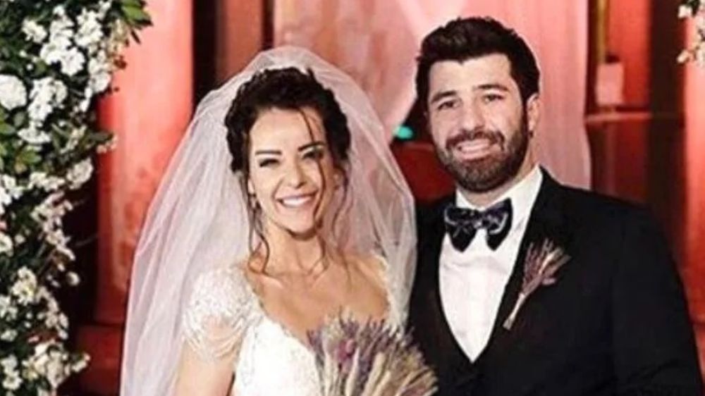 Ünlü sunucu Nursel Ergin eşi Murat Akyer'den boşandığını açıkladı