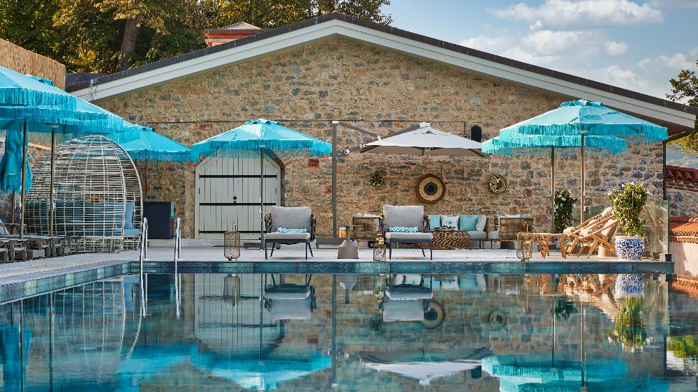 Yemyeşil bahçeleri ve sonsuzluk havuzlarıyla harika bir kaçış deneyimi