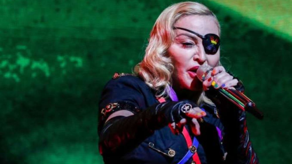 Yoğun bakıma kaldırılan Madonna'dan yeni haber!   