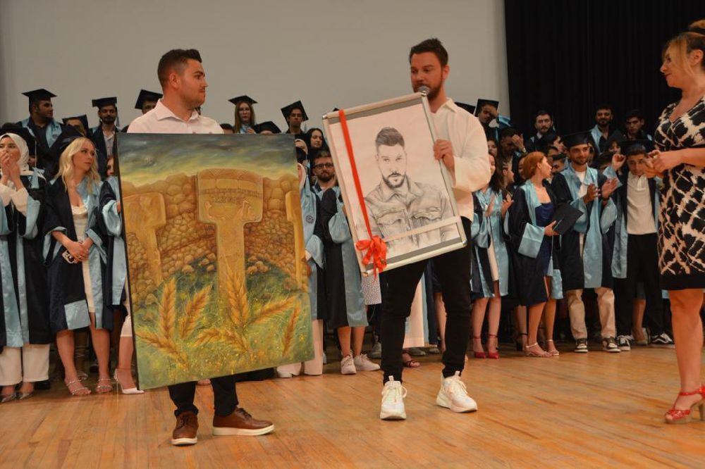 Ege Üniversitesi’nden anlamlı ödül