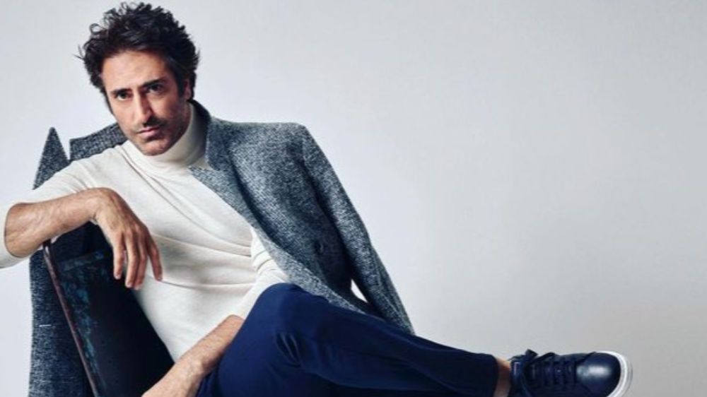 Mahsun Kırmızıgül taksi bulamayınca bakın ne yaptı? Görenler şok oldu!