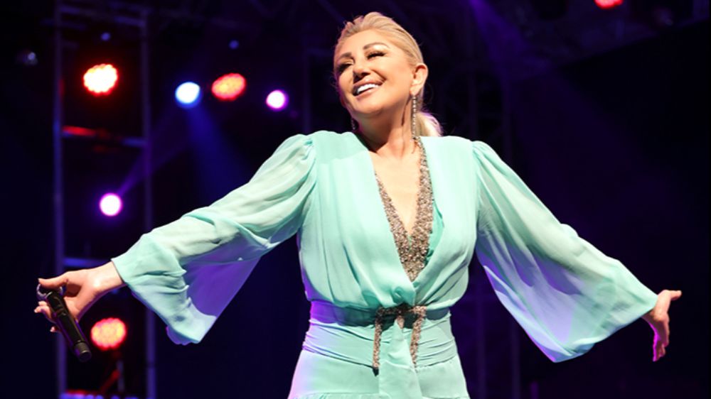 Muazzez Ersoy EMFEST’in finaline damga vurdu!