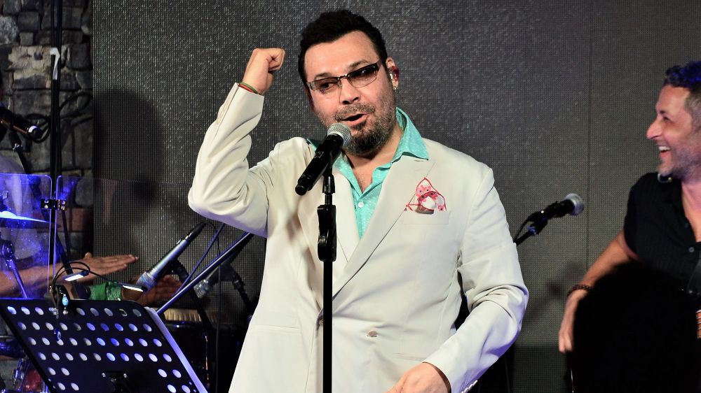 Nazar değmesin dedi, kafasına vurdu