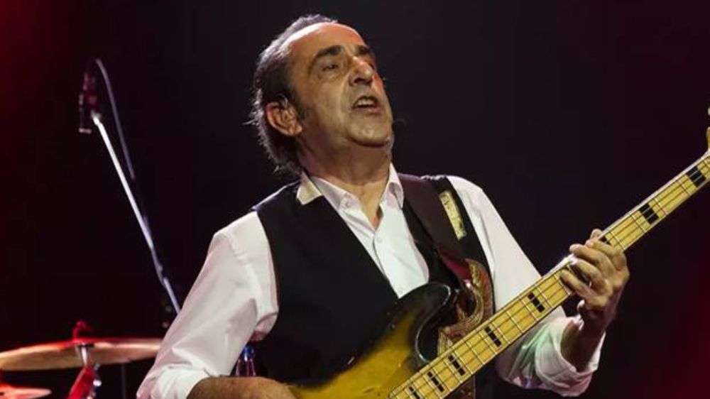 Özkan Uğur hayatını kaybetti