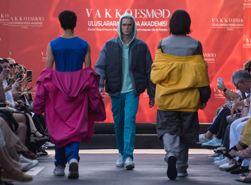Vakko Esmod Moda Akademisi 10. Yılında özel bir defileyle mezunlarını verdi