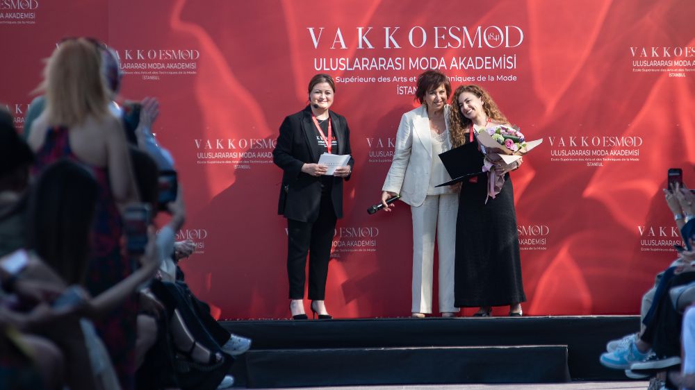 Vakko Esmod Moda Akademisi 10. Yılında özel bir defileyle mezunlarını verdi