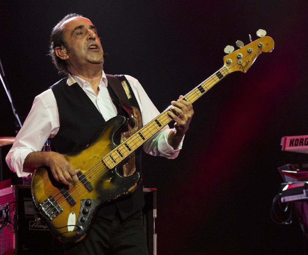 Yoğun bakımda olan Özkan Uğur'un sağlık durumu hakkında açıklama yapıldı