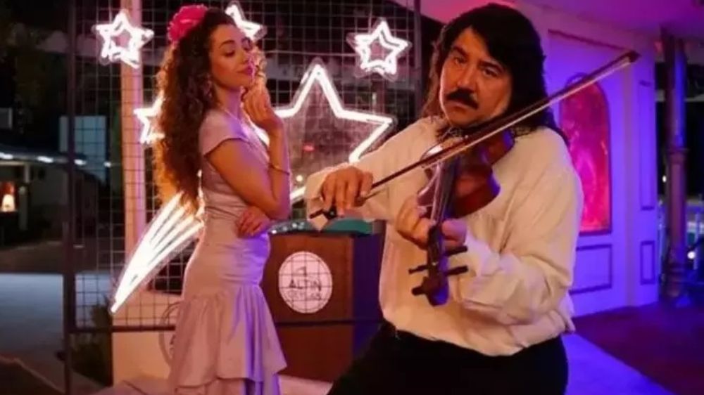 Ata Demirer’in Bursa Bülbülü albümü 45 milyon kez dinlendi