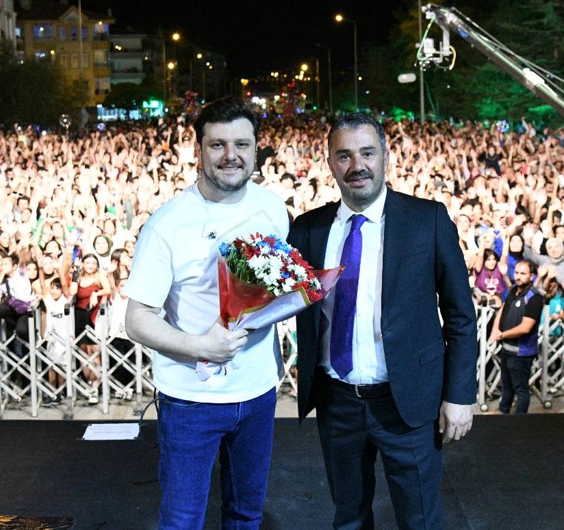 Ekin Uzunlar Amerika yolcusu