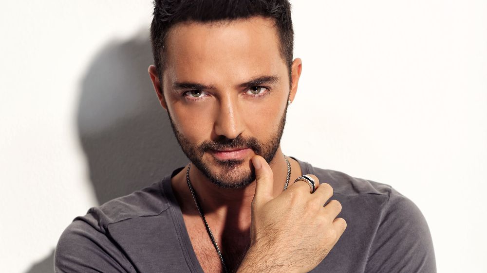 Gökhan Özen konserlerine başlıyor