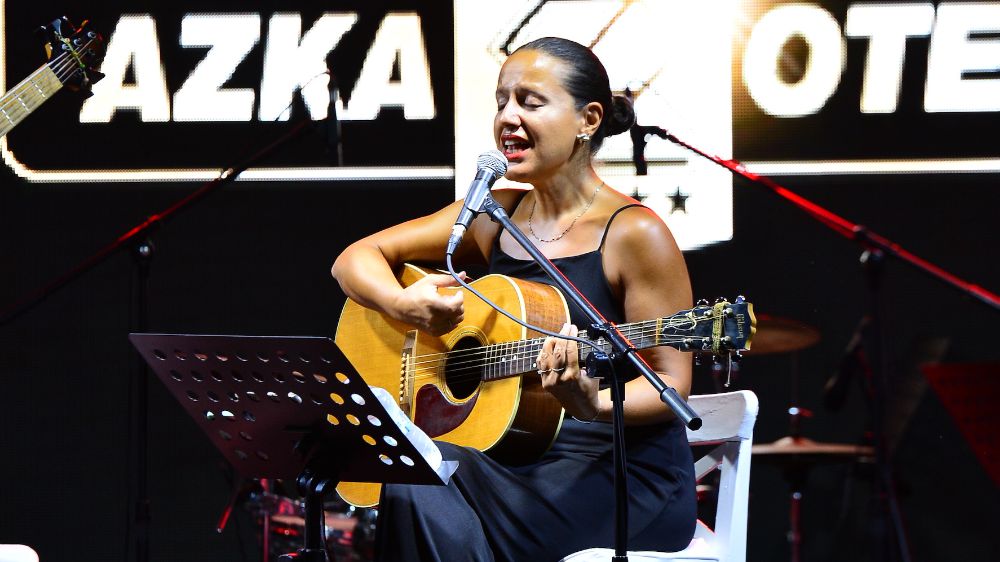 İmge Mıngıroğlu eğlenceyi zirveye taşıdı