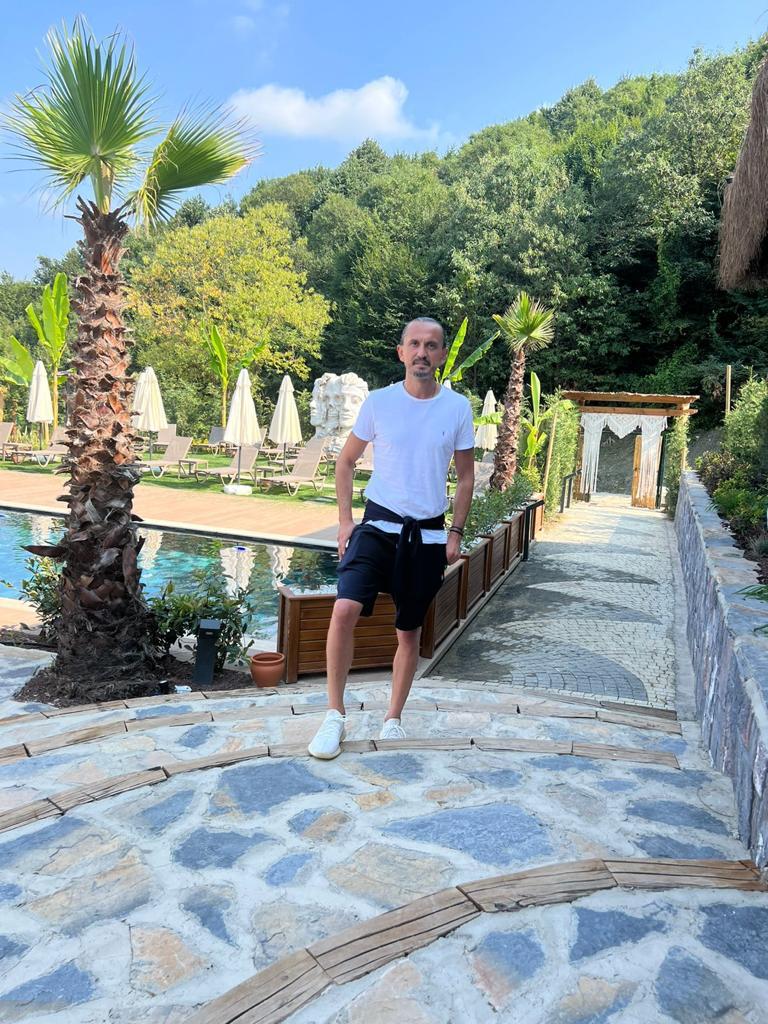 Tuncay Şanlı iş dünyasına atıldı