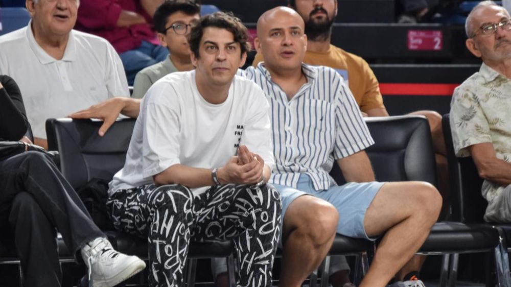 Ünlü rapçi Norm Ender'den milli takıma büyük destek