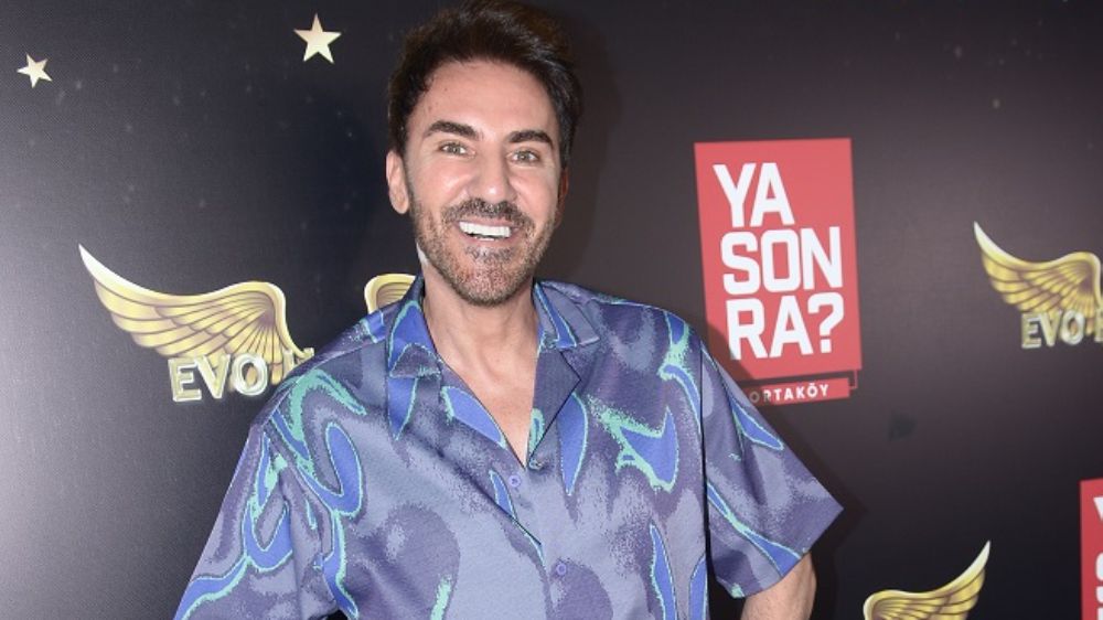 Ünlü şarkıcı Faruk K. üzücü haberi açıkladı! Doktoru denize ve havuza girmesini yasakladı