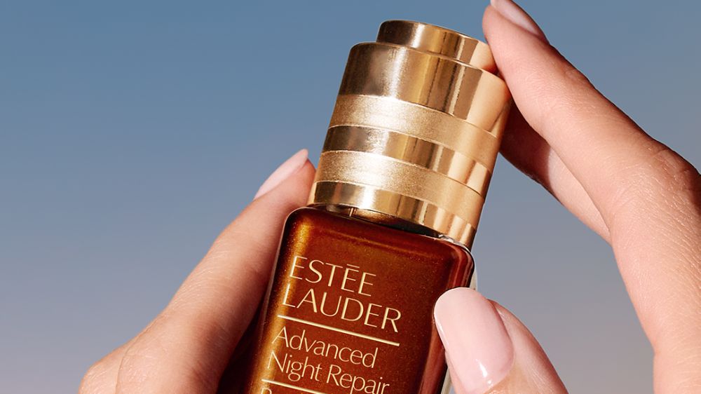 Yeni Estée Lauder Advanced Night Repair Rescue Solution ile cildinize iyi bakın   