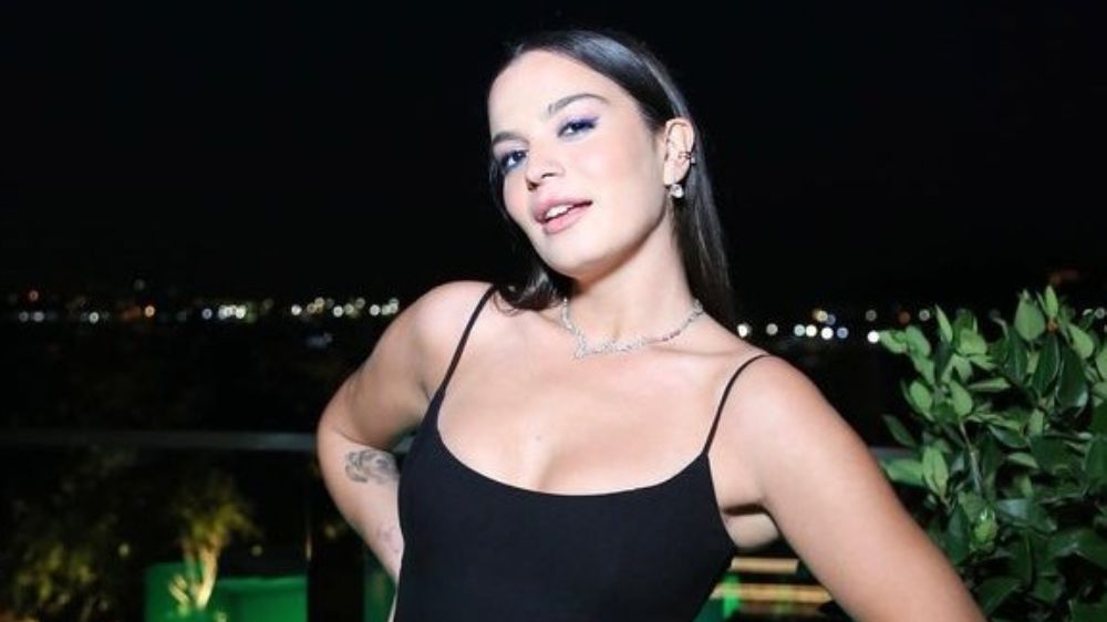 Aslı Bekiroğlu'nun tarzı dikkat çekti