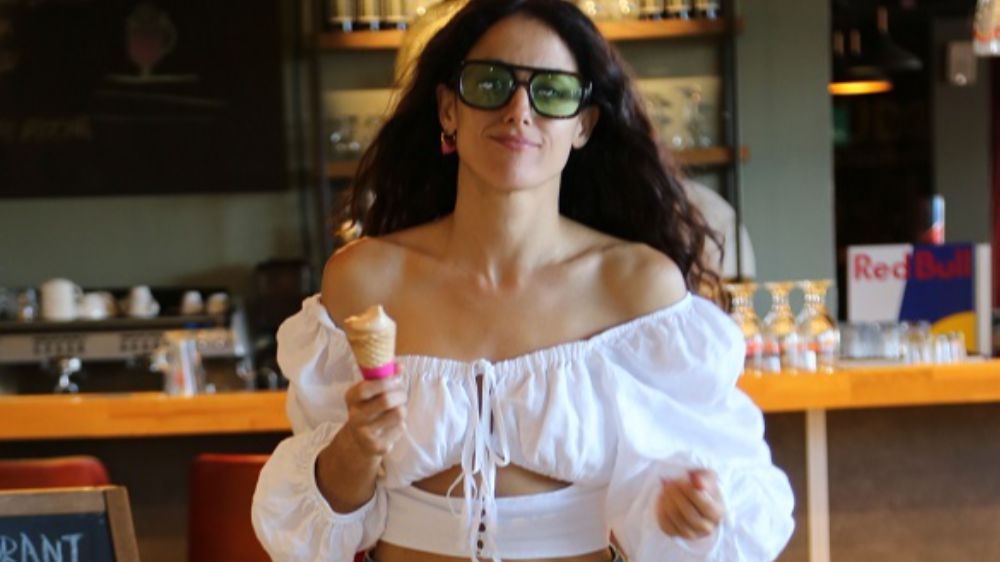 Cansu Tosun'un tarzı dikkat çekti