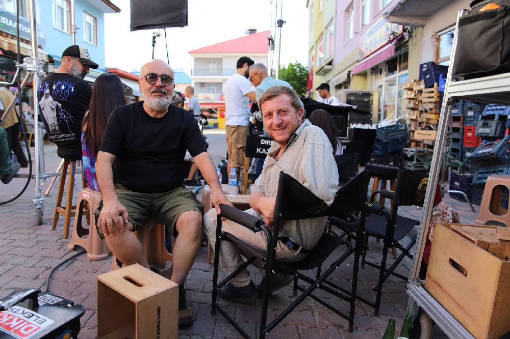 İlyas Salman'lı "Oy'una mı Geldik" filmi seyircisiyle buluşmaya hazırlanıyor