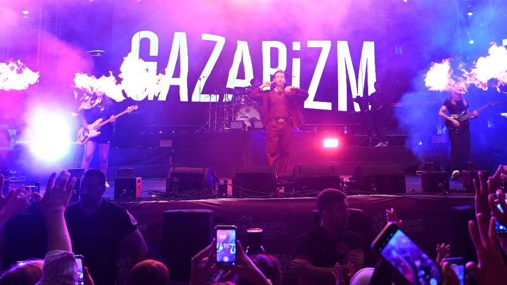 Niyazi Koyuncu ve Gazapizm aynı sahneyi paylaştı