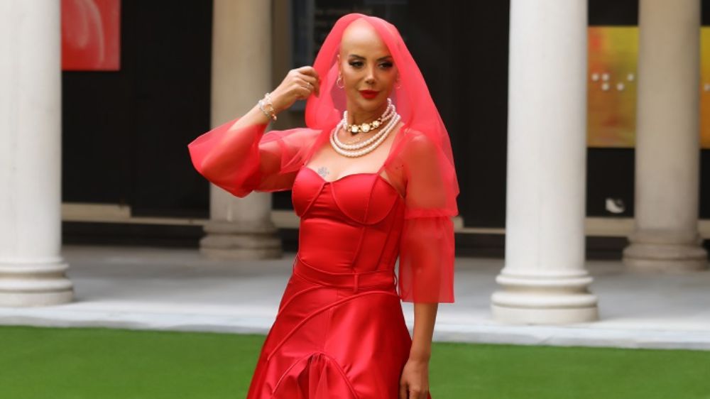 Pankreas kanseriyle mücadele eden Tanyeli Milano Fashion Week’te yürüdü