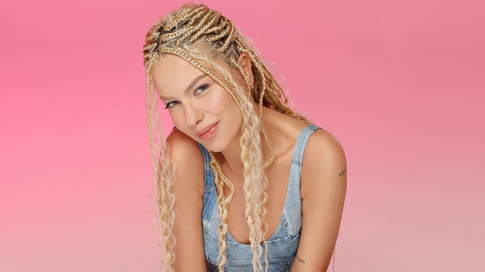 Seçil Gür'den yazın son hiti geldi