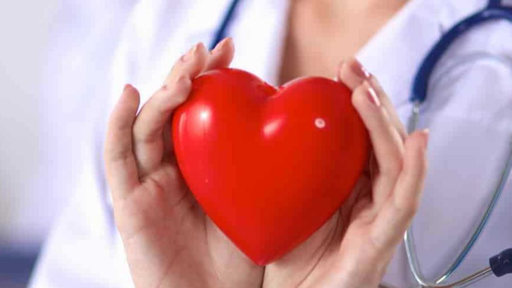 Ünlü kalp sağlığı uzmanları kalp cerrahisinde ileri teknolojileri paylaşacak
