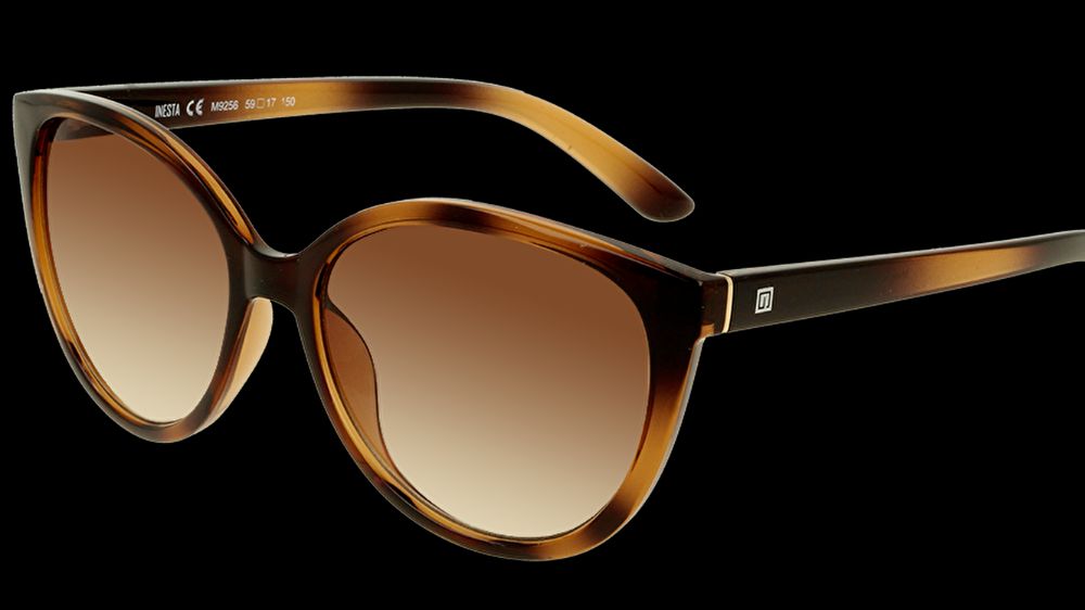 Atasun Optik'ten Parisien stilin anahtarı:  Trençkot ve Oversize güneş gözlükleri