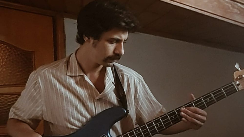 Boran Ağğedik ‘Cem Karaca’nın Gözyaşları’ filmindeki rolü için iki ay hazırlandı