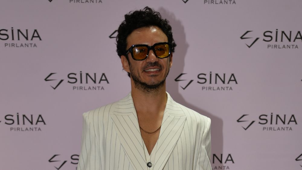 Buray Sina Pırlanta’nın reklam yüzü oldu