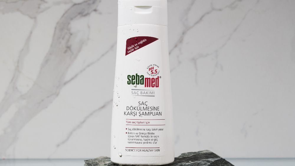 Sebamed saç dökülmesine karşı şampuan ile endişeye yer yok!   