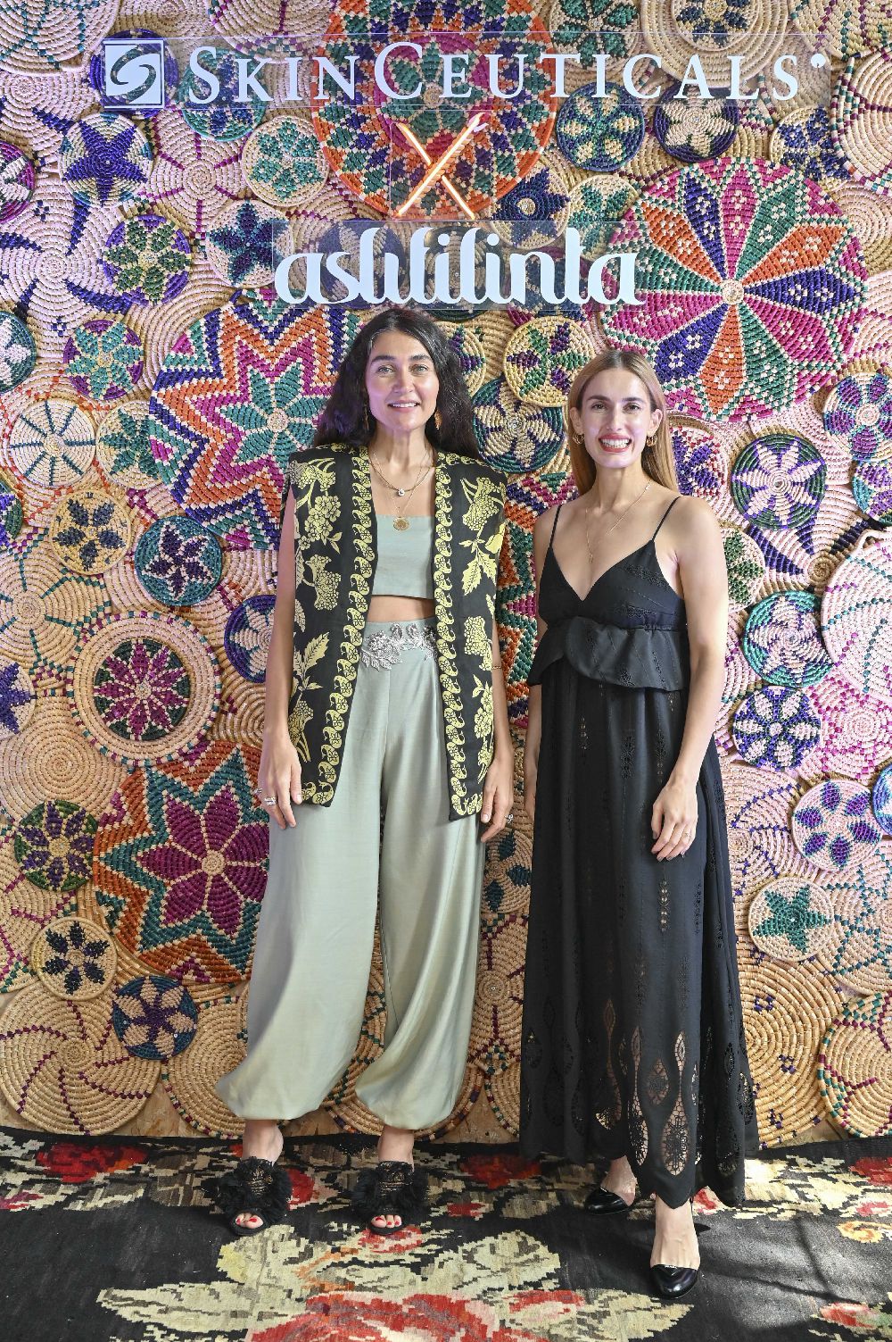 Skinceuticals, tasarımcı Aslı Filinta iş birliği ile Hatay’daki kadınların kalkınmasını güçlendiriyor