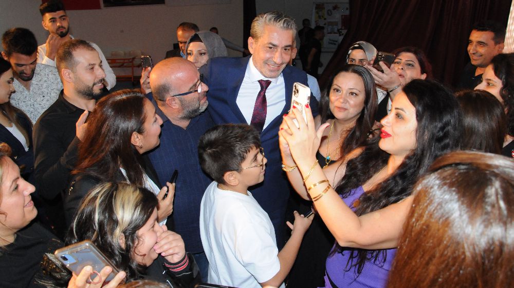 Üç günde üç şehir üç gala