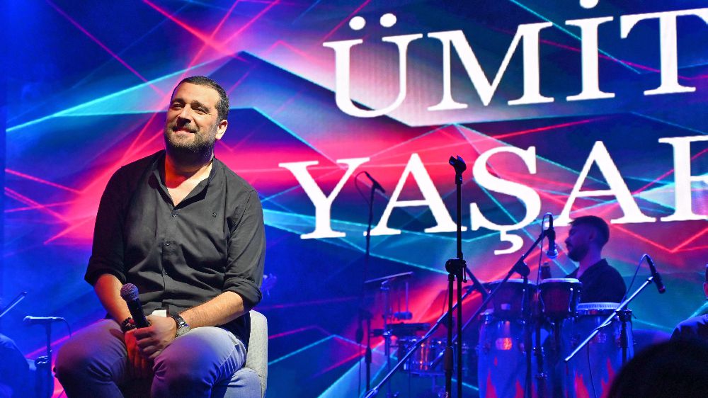 Gazi Ümit Yaşar'dan Gazi Mustafa Kemal'e saygı duruşu