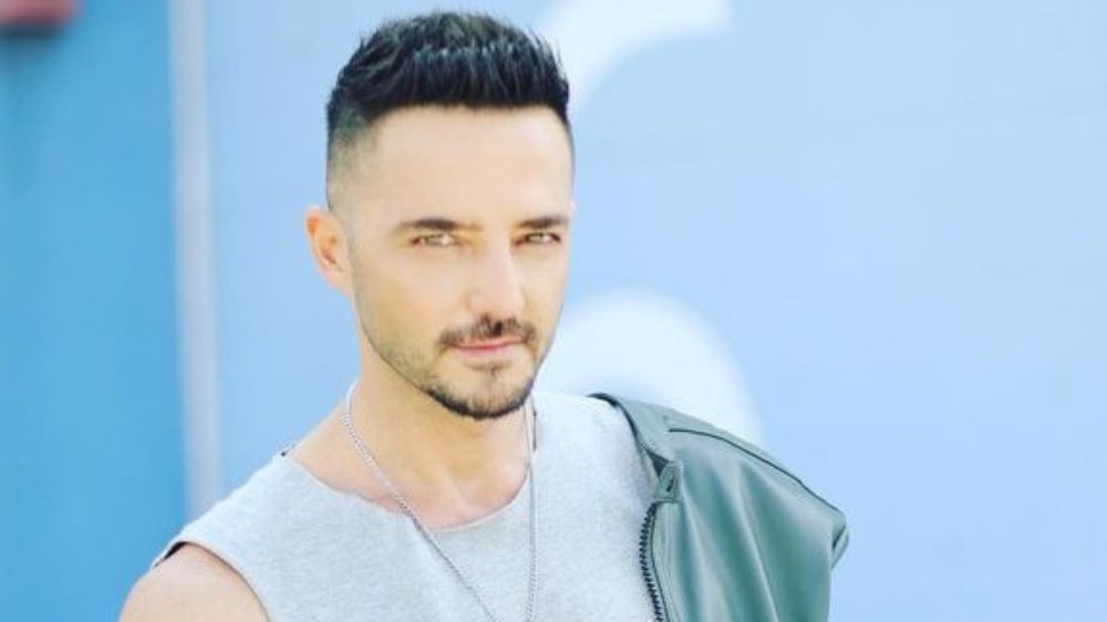 Gökhan Özen'den bir ilk