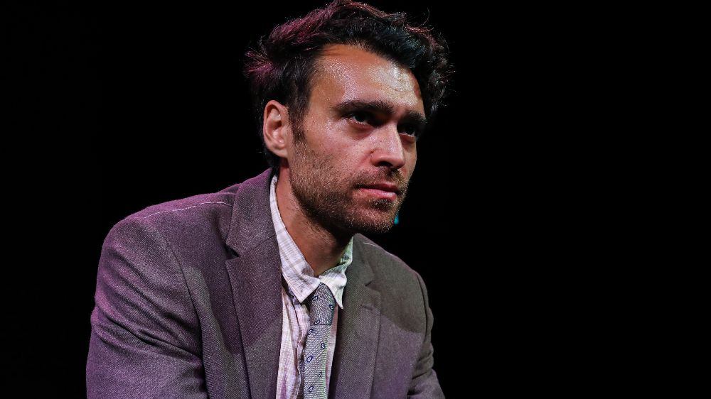 Hakan Kurtaş’ın oyununa övgü yağmuru