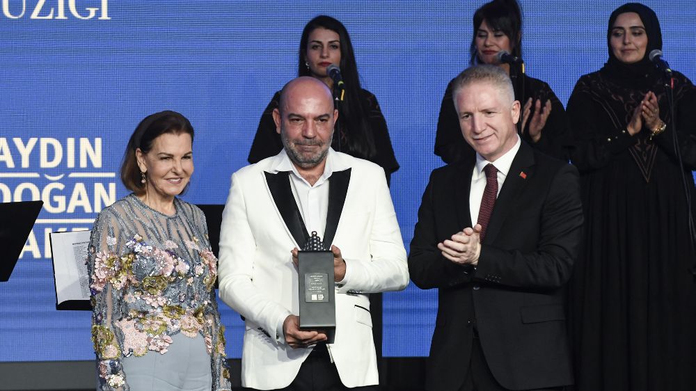 27. Aydın Doğan Ödülü Antakya Medeniyetler Korosu’na takdim edildi