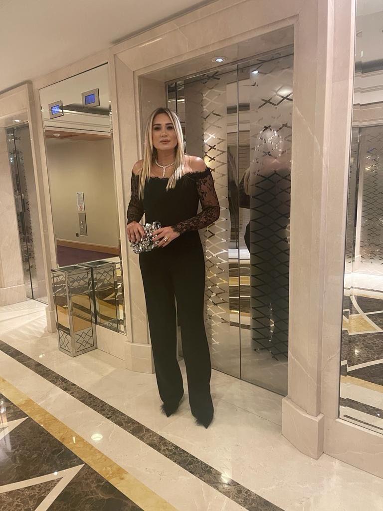 Aşkı Londra’da buldu