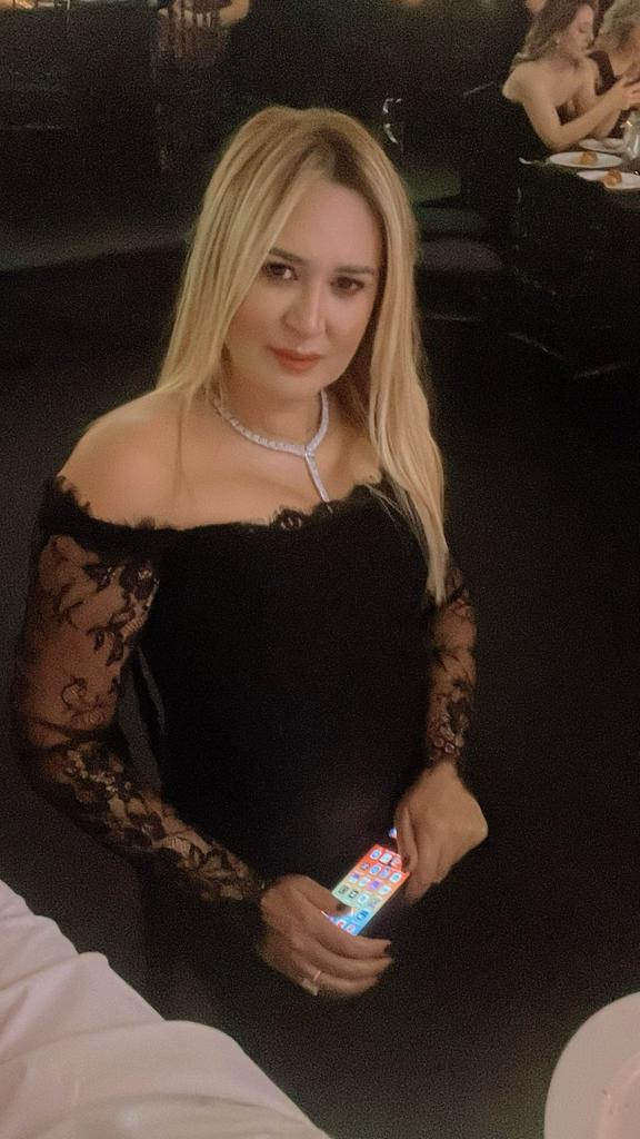 Aşkı Londra’da buldu