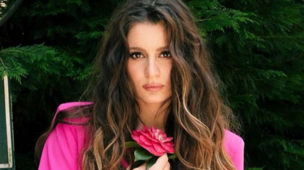 Atiye kızını ilk kez paylaştı