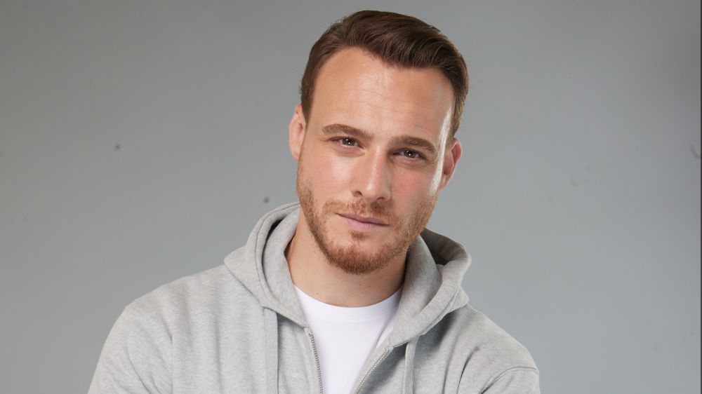 Kerem Bürsin gerçeğin peşinde