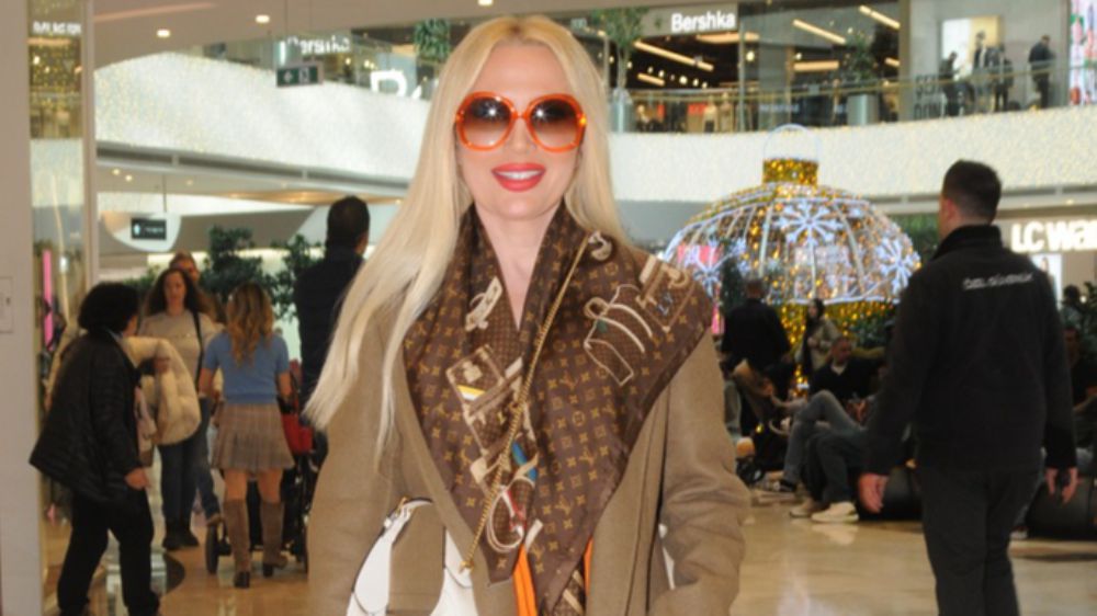 Lerzan Mutlu'nun AVM tarzı