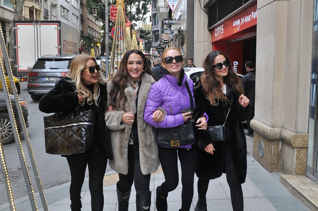 Pınar Eliçe, ilk sahne kostümünü bakın ne yapmış?