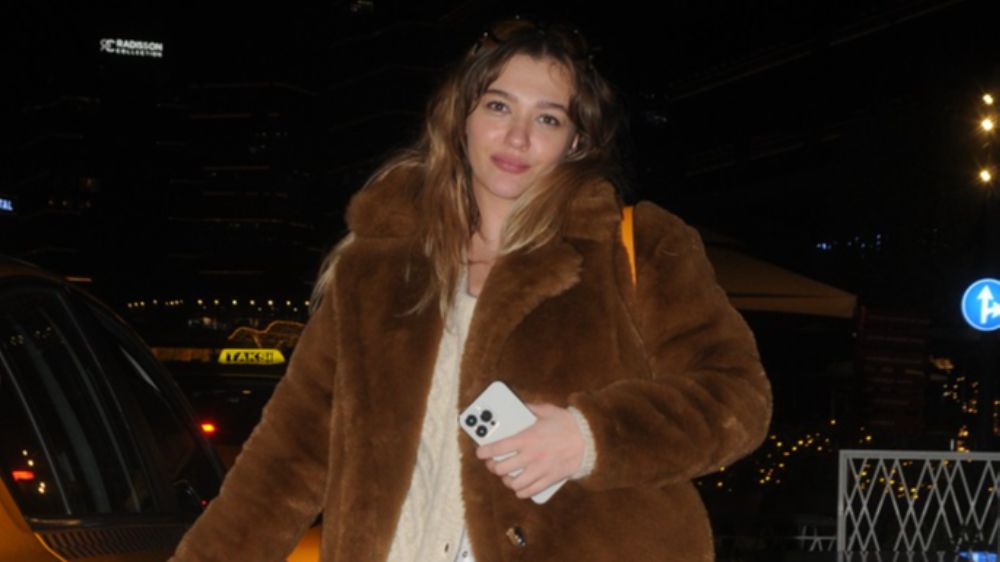 Adı 'Kirli Sepeti' dizisindeki rol arkadaşı Halil İbrahim Ceyhan ile anılan Melisa Döngel'den aşk açıklaması!