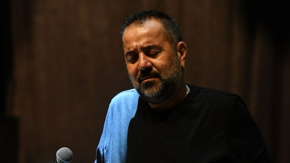 Ata Demirer üç yıl sonra dönüyor