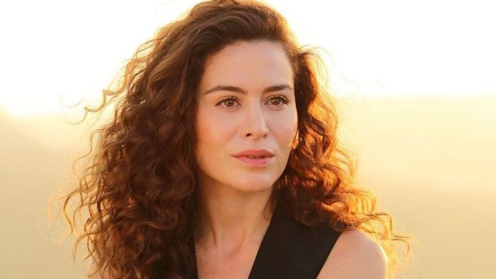 Belçim Bilgin ismini değiştiriyor! Sebebine şaşıracaksınız!