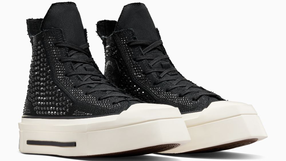Chuck 70 De Luxe Squared Converse serisine katılan en yeni model   
