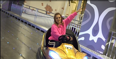 Demet Akalın çocukluğuna döndü