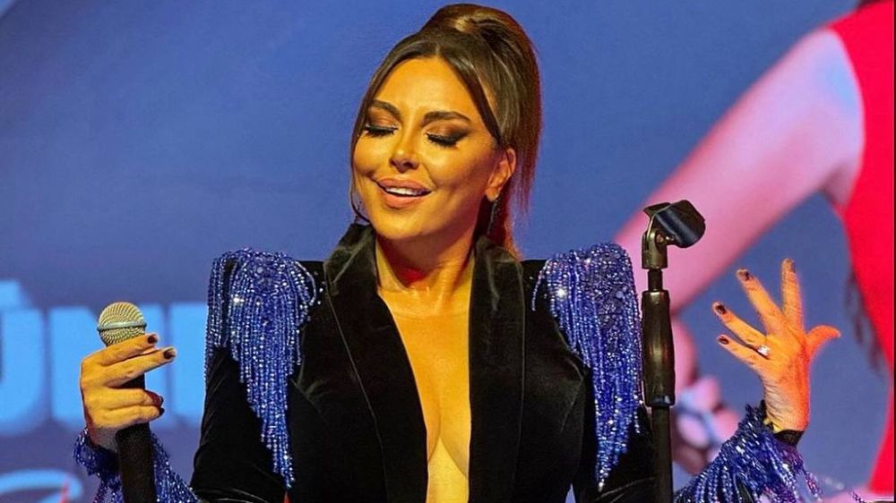 Her şehre bir şarkı söyledi