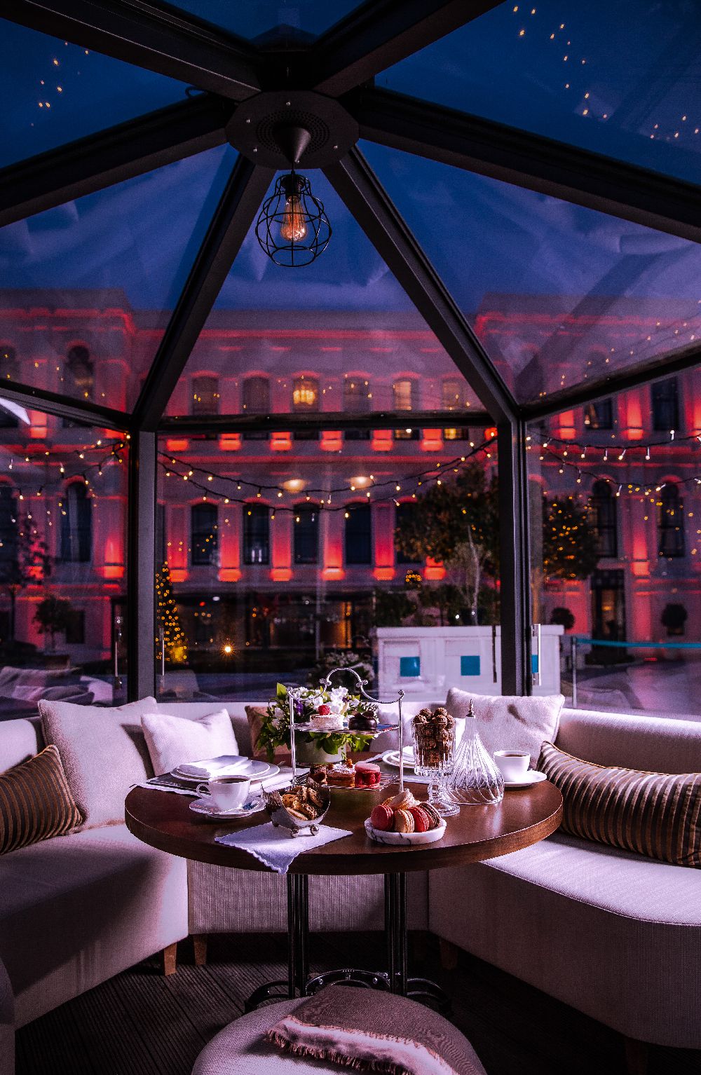 İstanbul'un kalbinde aşk: Four Seasons İstanbul otellerinde unutulmaz bir Sevgililer Günü